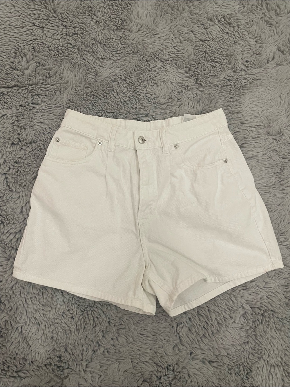 H&M white high-waisted denim shorts
